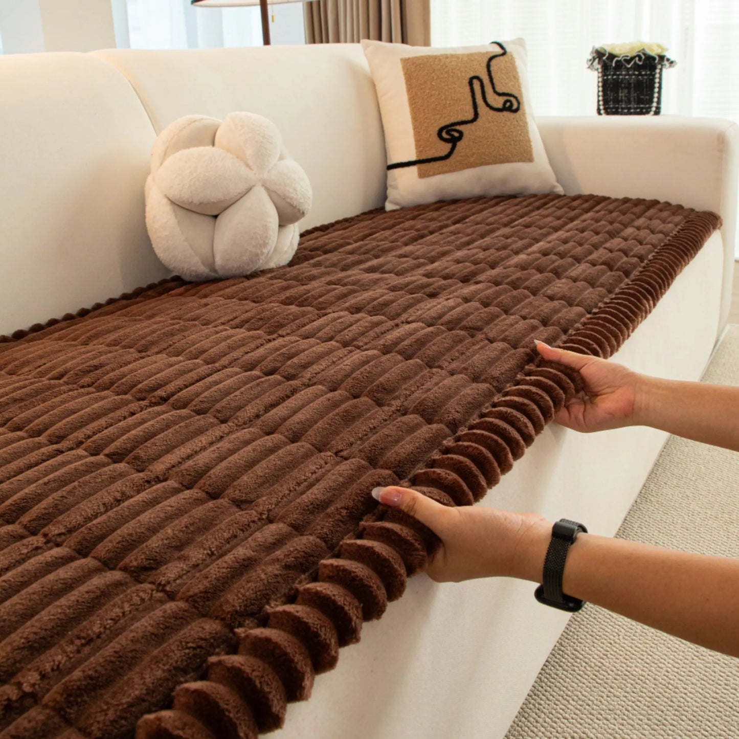 Premium Quilted Sofa Protector, Soft and Non-Slip Cover for Pets and Children, Machine Washable Furniture Shield